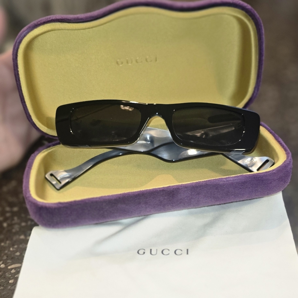 Gucci Black Rectangular Sunglasses with Purple Case